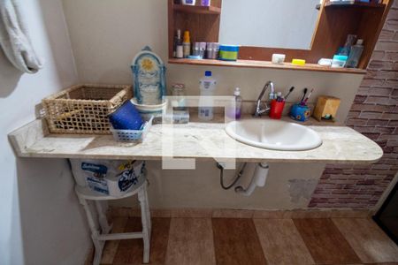 Casa à venda com 330m², 5 quartos e 5 vagas Casa à venda com 330m², 5 quartos e 5 vagasBanheiro da Suíte 2