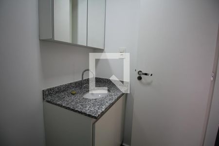Banheiro de apartamento para alugar com 1 quarto, 29m² em Vila Mariana, São Paulo