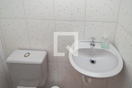 Casa à venda com 218m², 3 quartos e 2 vagasLavabo 2