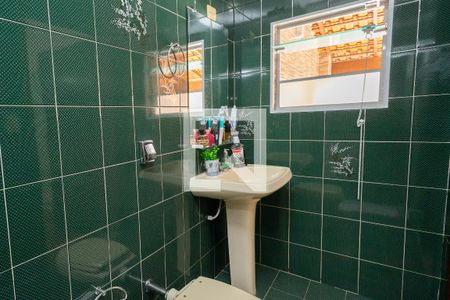 Casa à venda com 218m², 3 quartos e 2 vagasBanheiro - Suíte 