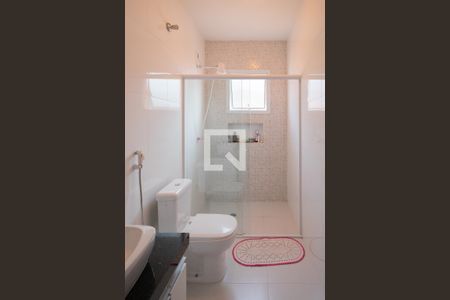 Casa à venda com 218m², 3 quartos e 2 vagasBanheiro Social 