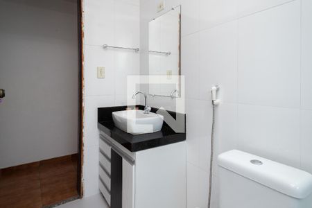 Casa à venda com 218m², 3 quartos e 2 vagasBanheiro Social 