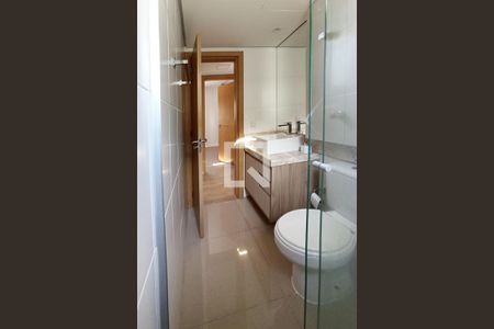 Apartamento para alugar com 55m², 2 quartos e 1 vaga Apartamento para alugar com 55m², 2 quartos e 1 vagaBanheiro