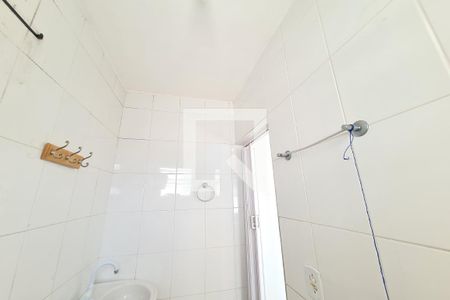 Banheiro de casa para alugar com 1 quarto, 40m² em Chácara Mafalda, São Paulo