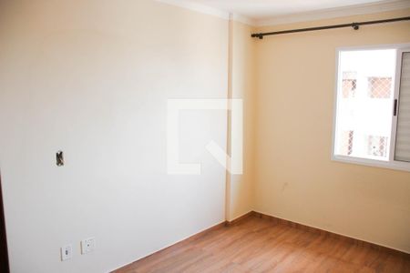 Quarto 2 de apartamento à venda com 2 quartos, 55m² em Vila Carmosina, São Paulo