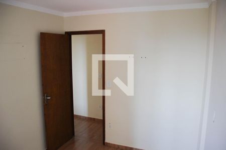 Quarto 2 de apartamento à venda com 2 quartos, 55m² em Vila Carmosina, São Paulo
