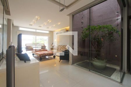 Sala de casa à venda com 3 quartos, 280m² em Jardim Lindóia, Porto Alegre