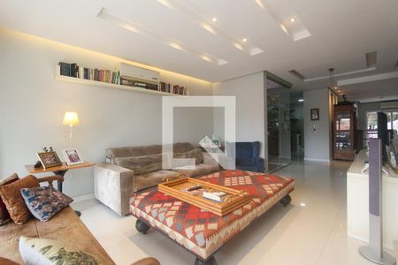 Sala de casa à venda com 3 quartos, 280m² em Jardim Lindóia, Porto Alegre