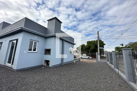 Casa à venda com 74m², 3 quartos e sem vagaÁrea Externa