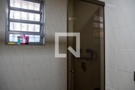 Casa à venda com 220m², 4 quartos e 2 vagasBanheiro 1