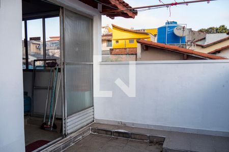 Casa à venda com 220m², 4 quartos e 2 vagasVaral