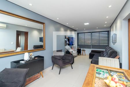 Sala de apartamento à venda com 2 quartos, 100m² em Vila Ipiranga, Porto Alegre