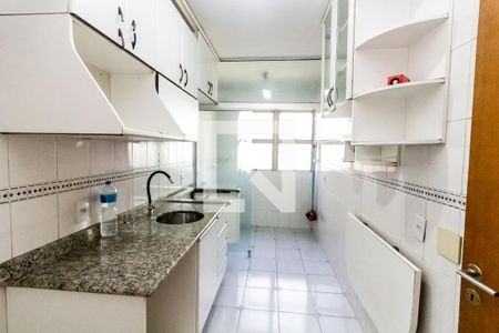 Apartamento à venda com 65m², 2 quartos e 1 vagaCozinha