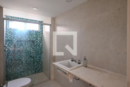 Apartamento à venda com 130m², 3 quartos e 2 vagas Apartamento à venda com 130m², 3 quartos e 2 vagasSuite Quarto 3