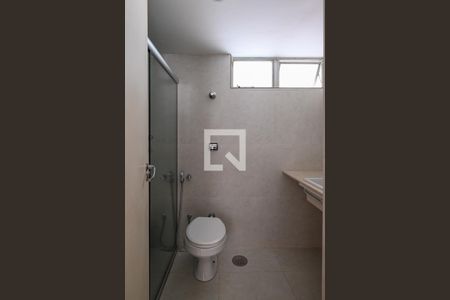 Apartamento à venda com 130m², 3 quartos e 2 vagas Apartamento à venda com 130m², 3 quartos e 2 vagasBanheiro Social