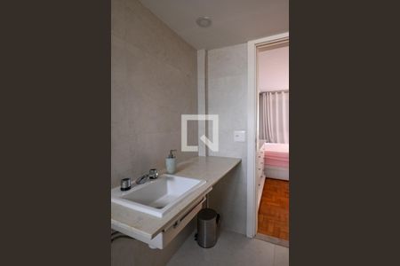 Apartamento à venda com 130m², 3 quartos e 2 vagas Apartamento à venda com 130m², 3 quartos e 2 vagasSuite Quarto 3