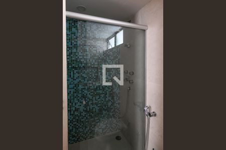 Apartamento à venda com 130m², 3 quartos e 2 vagas Apartamento à venda com 130m², 3 quartos e 2 vagasBanheiro Social