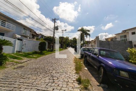 Casa à venda com 160m², 4 quartos e 2 vagas Casa à venda com 160m², 4 quartos e 2 vagasVista da Rua