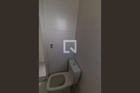 Casa à venda com 160m², 4 quartos e 2 vagas Casa à venda com 160m², 4 quartos e 2 vagasBanheiro da Suíte 4