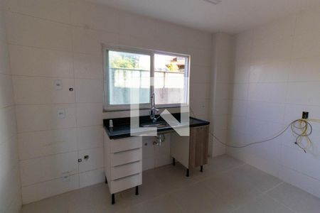 Casa à venda com 160m², 4 quartos e 2 vagas Casa à venda com 160m², 4 quartos e 2 vagasCozinha