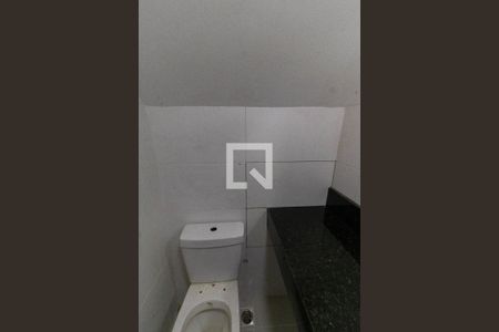 Casa à venda com 160m², 4 quartos e 2 vagas Casa à venda com 160m², 4 quartos e 2 vagasLavabo