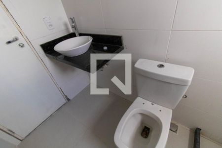 Casa à venda com 160m², 4 quartos e 2 vagas Casa à venda com 160m², 4 quartos e 2 vagasBanheiro da Suíte 2