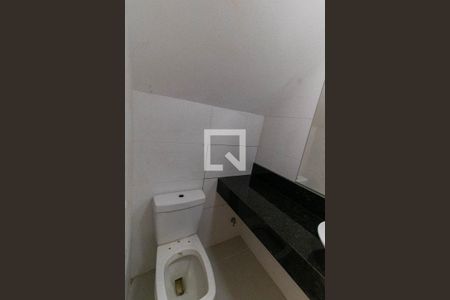 Casa à venda com 160m², 4 quartos e 2 vagas Casa à venda com 160m², 4 quartos e 2 vagasLavabo