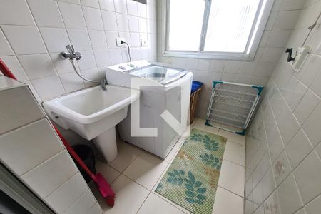 Apartamento à venda com 64m², 3 quartos e 1 vagaÁrea de Serviço