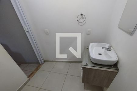 Banheiro de kitnet/studio para alugar com 1 quarto, 35m² em Ribeirânia, Ribeirão Preto