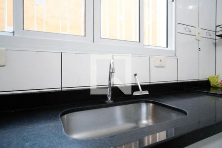 Casa à venda com 130m², 2 quartos e 2 vagas Casa à venda com 130m², 2 quartos e 2 vagasCozinha