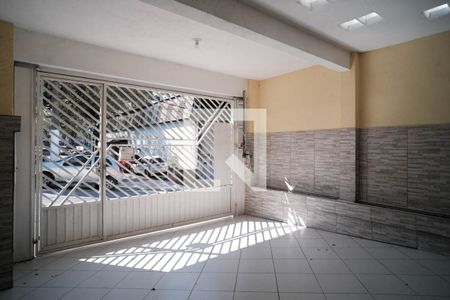 Casa à venda com 130m², 2 quartos e 2 vagas Casa à venda com 130m², 2 quartos e 2 vagasGaragem