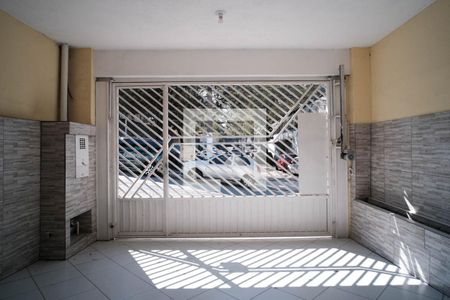 Casa à venda com 130m², 2 quartos e 2 vagas Casa à venda com 130m², 2 quartos e 2 vagasGaragem