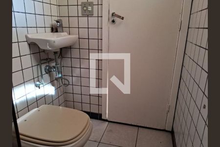 Casa à venda com 103m², 3 quartos e 1 vaga Casa à venda com 103m², 3 quartos e 1 vagaBanheiro de Serviço