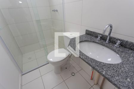 Apartamento à venda com 55m², 2 quartos e 1 vaga Apartamento à venda com 55m², 2 quartos e 1 vagaBanheiro da suíte