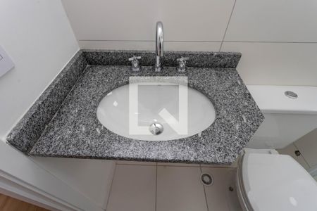 Apartamento à venda com 55m², 2 quartos e 1 vaga Apartamento à venda com 55m², 2 quartos e 1 vagaBanheiro social