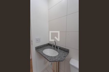 Apartamento à venda com 55m², 2 quartos e 1 vaga Apartamento à venda com 55m², 2 quartos e 1 vagaBanheiro social