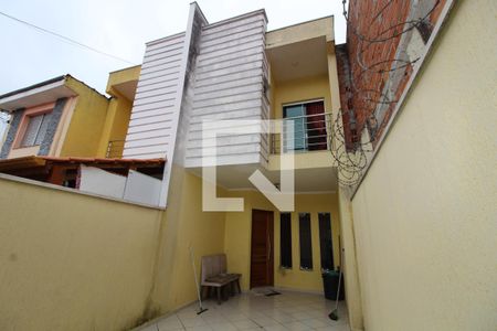 Casa à venda com 80m², 3 quartos e 2 vagasFachada