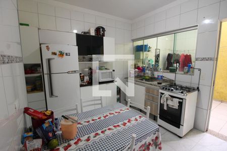 Casa à venda com 80m², 3 quartos e 2 vagasCozinha