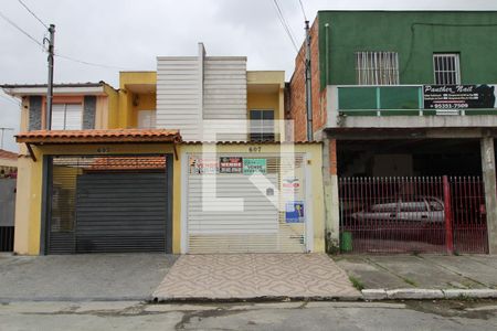 Casa à venda com 80m², 3 quartos e 2 vagasFachada