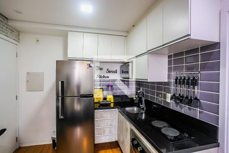 Cozinha de apartamento para alugar com 1 quarto, 37m² em Real Parque, São Paulo