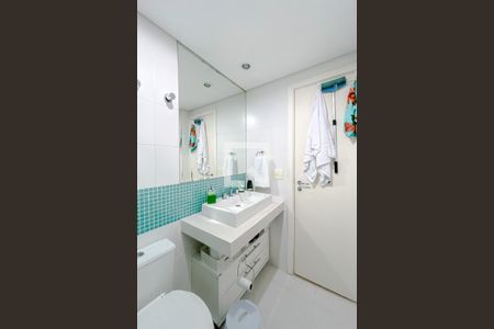 Apartamento à venda com 77m², 3 quartos e 2 vagasBanheiro