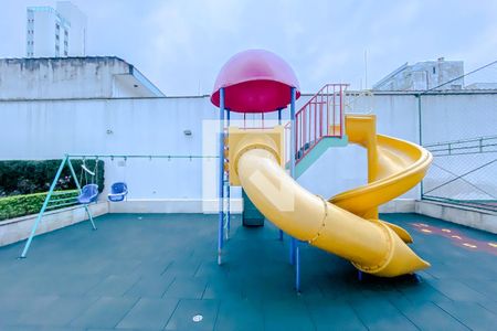 Apartamento à venda com 77m², 3 quartos e 2 vagasÁrea comum - Playground