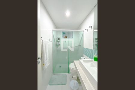 Apartamento à venda com 77m², 3 quartos e 2 vagasBanheiro