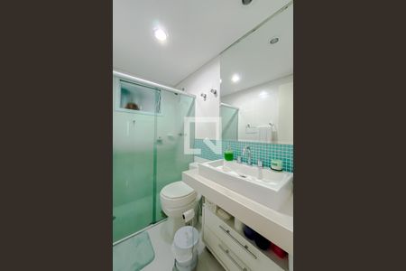 Apartamento à venda com 77m², 3 quartos e 2 vagasBanheiro