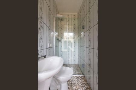 Banheiro de casa para alugar com 1 quarto, 40m² em Fazenda Aricanduva, São Paulo