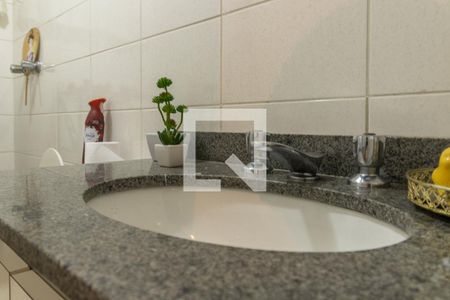 Apartamento à venda com 75m², 3 quartos e 2 vagasBanheiro