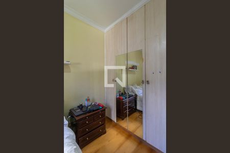 Apartamento à venda com 75m², 3 quartos e 2 vagasQuarto 2