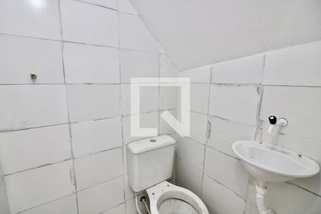 Banheiro Social de casa para alugar com 1 quarto, 60m² em Vargem Grande, Rio de Janeiro