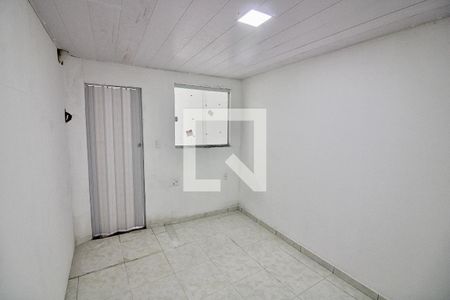 Quarto de casa para alugar com 1 quarto, 60m² em Vargem Grande, Rio de Janeiro