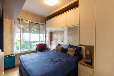 Suíte  de apartamento à venda com 2 quartos, 68m² em Vila Dom Pedro I, São Paulo